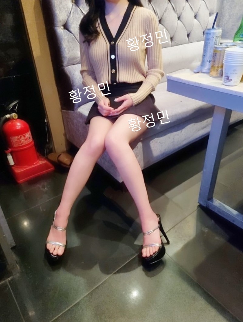 강남 룸싸롱 3NO셔츠룸 황정민대표 01057344936 4